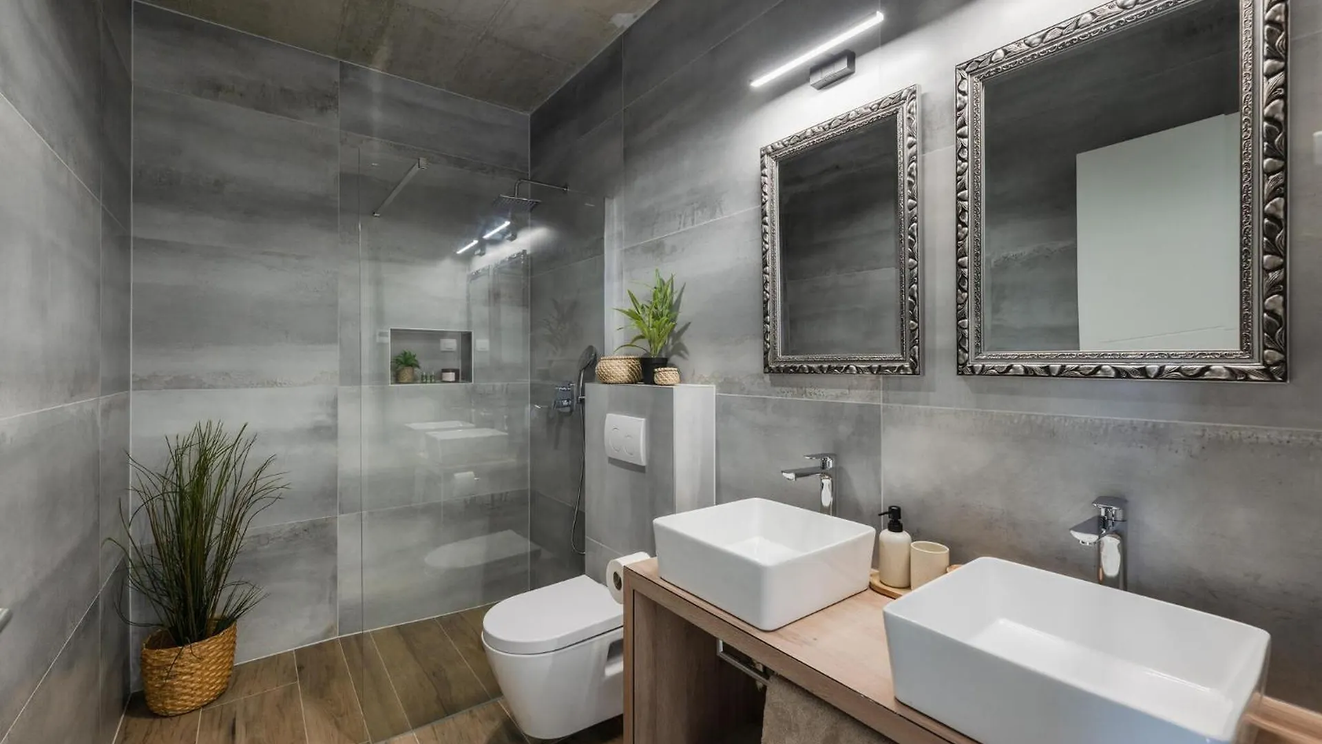 Awesome Home In Modrusani With Sauna بيت للعطل